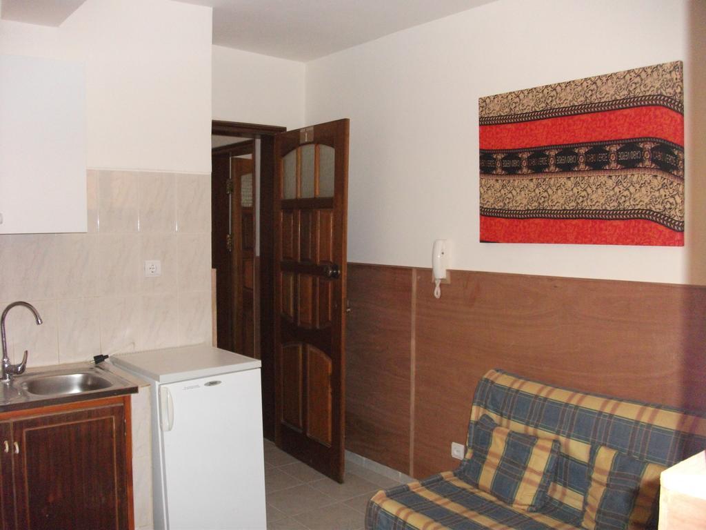 Dourada Studios Santa Maria Bagian luar foto