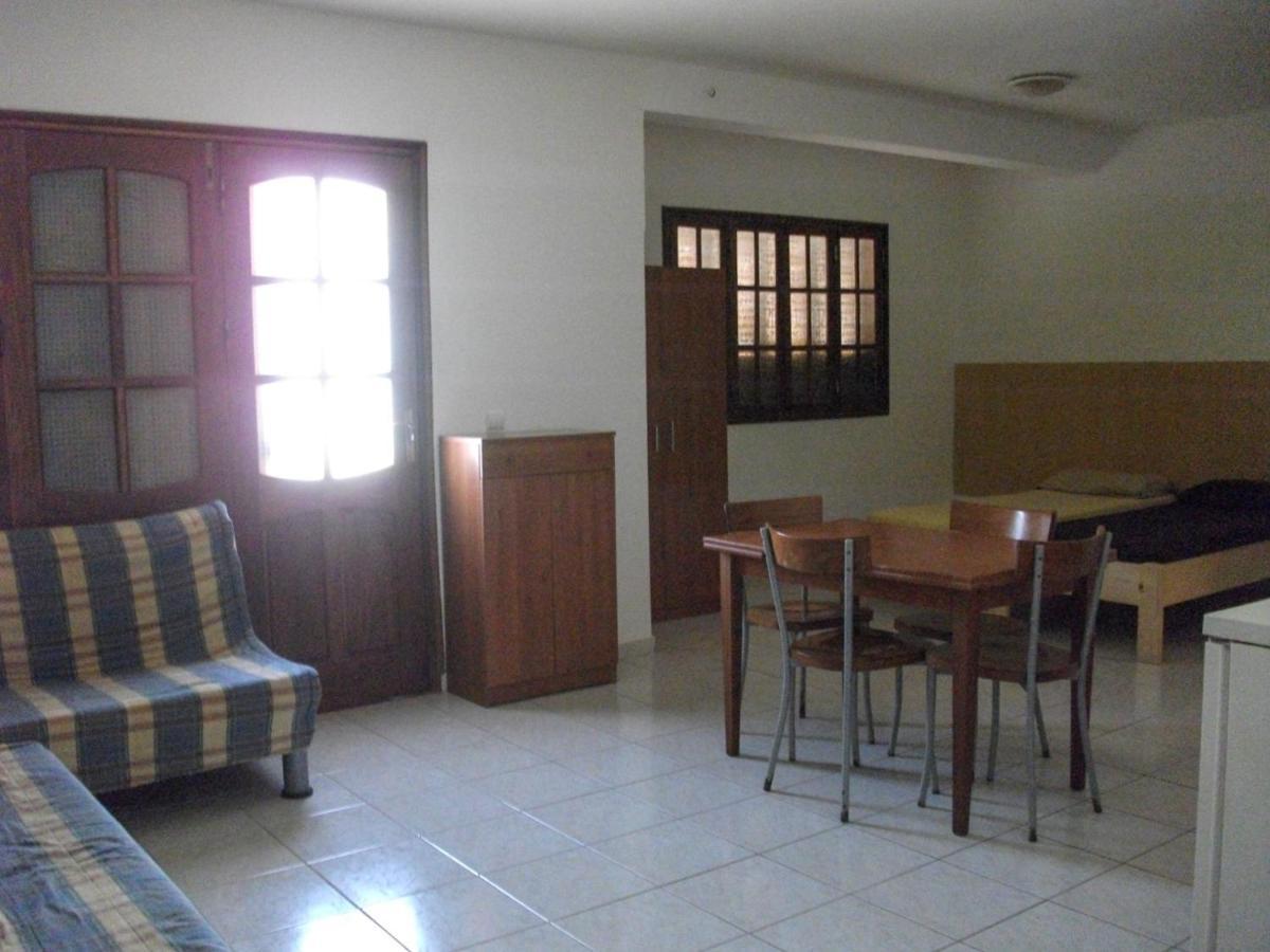 Dourada Studios Santa Maria Bagian luar foto